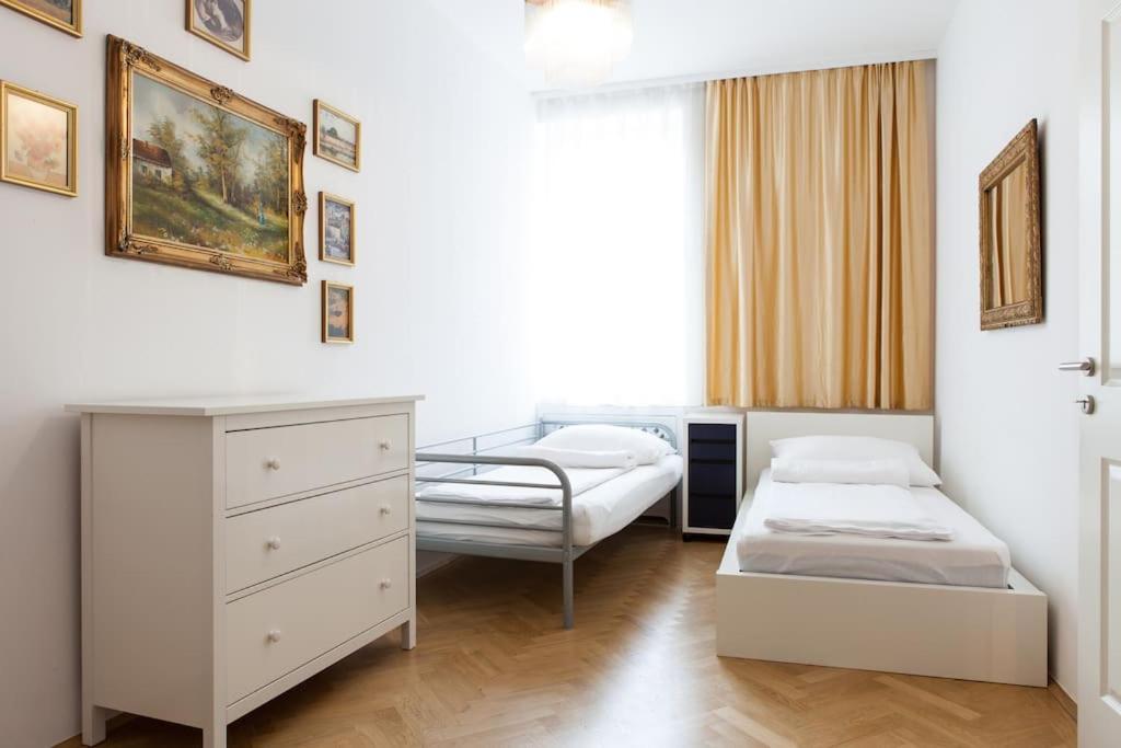 Vienna-Flats Self Check-In Apartment ภายนอก รูปภาพ