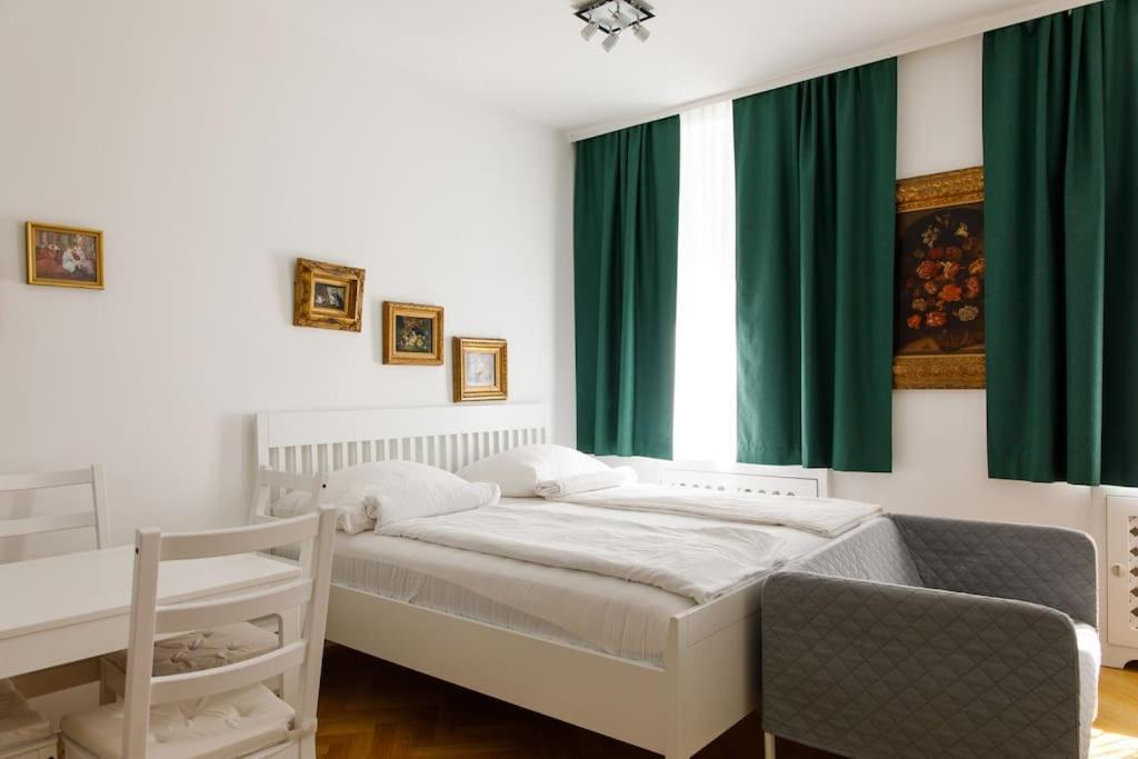 Vienna-Flats Self Check-In Apartment ภายนอก รูปภาพ