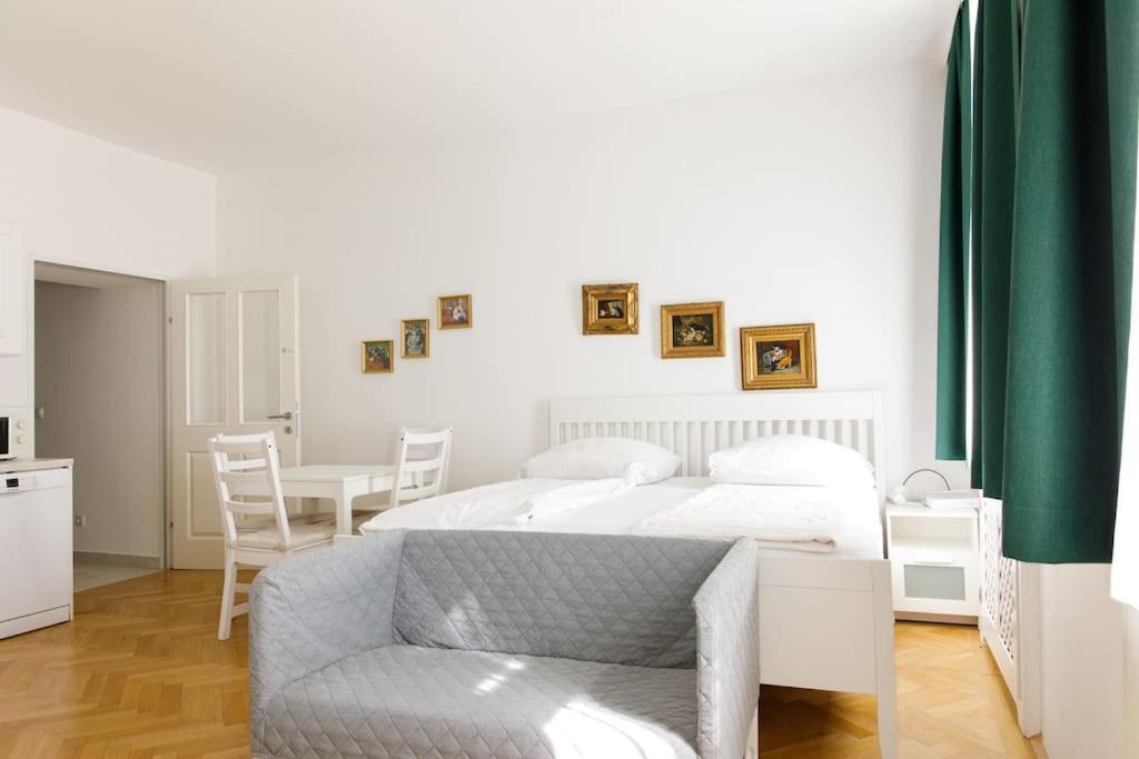 Vienna-Flats Self Check-In Apartment ภายนอก รูปภาพ