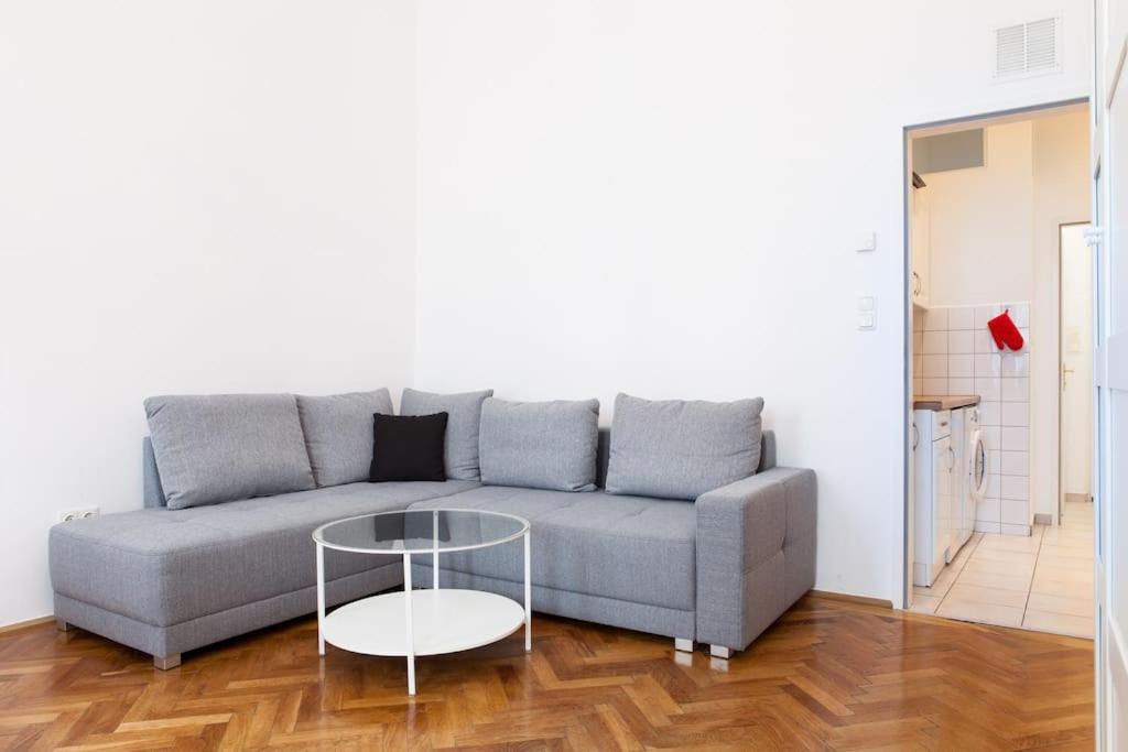 Vienna-Flats Self Check-In Apartment ภายนอก รูปภาพ