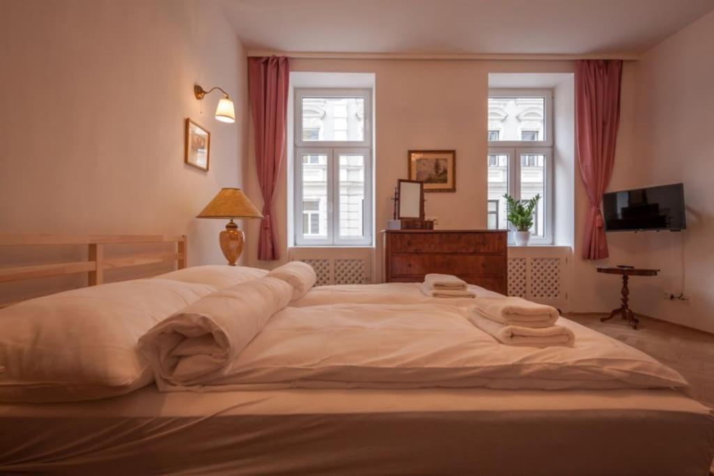Vienna-Flats Self Check-In Apartment ภายนอก รูปภาพ