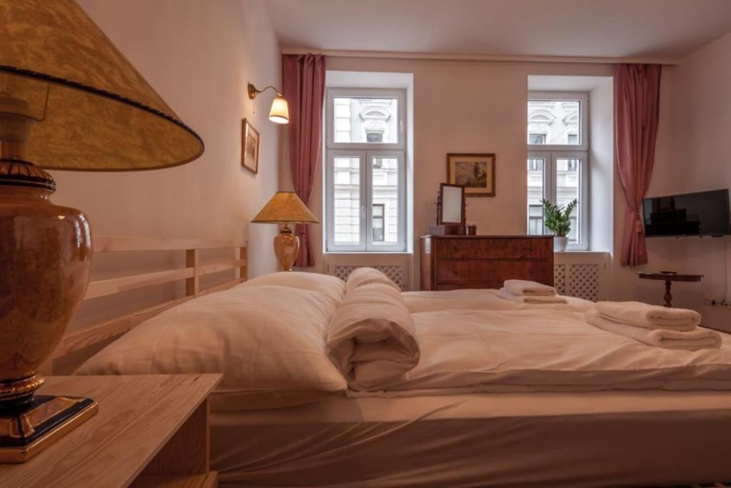 Vienna-Flats Self Check-In Apartment ภายนอก รูปภาพ