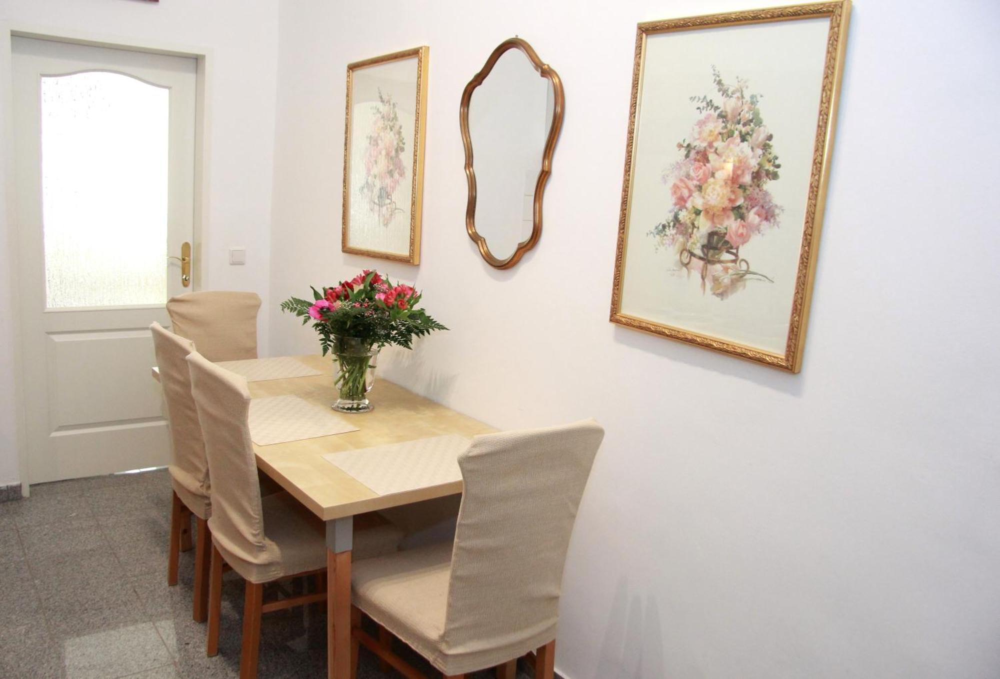 Vienna-Flats Self Check-In Apartment ภายนอก รูปภาพ